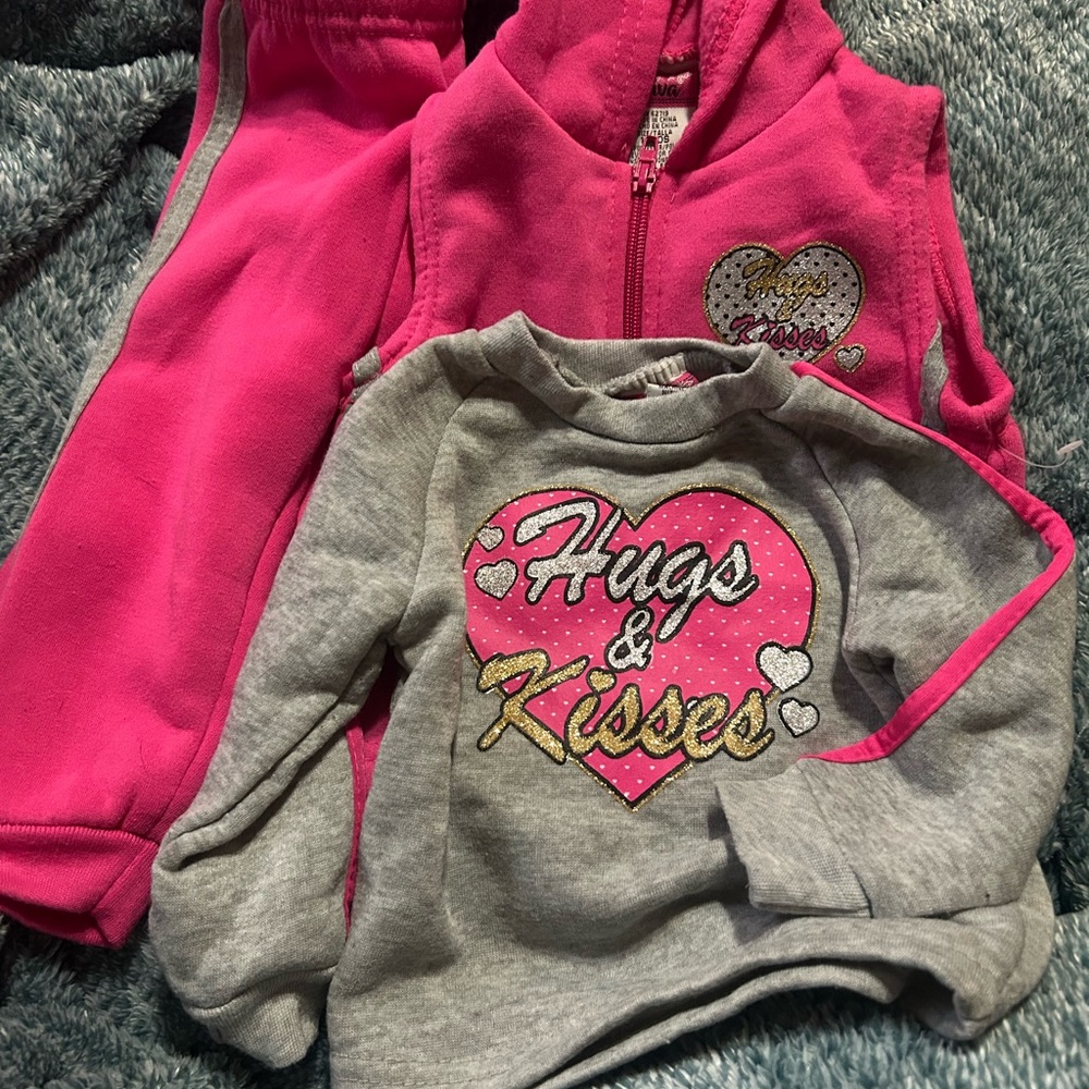 Diva Pink & Gray Girls Hugs & Kisses Sweatshirt Set
